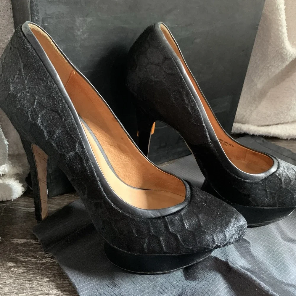 L.A.M.B by Gwen Stefani Calf Hair Floating Platform Stiletto Pump Heels Size 7.5